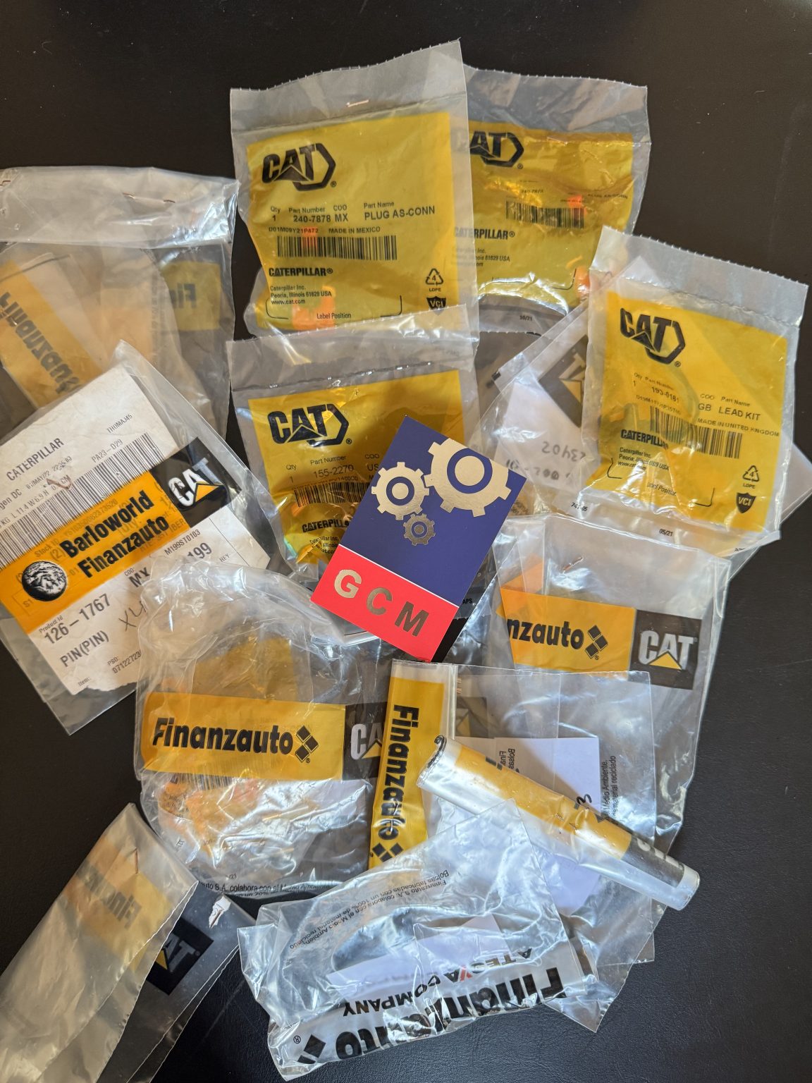 CATERPILLAR connectors and various references - Fast Recambios